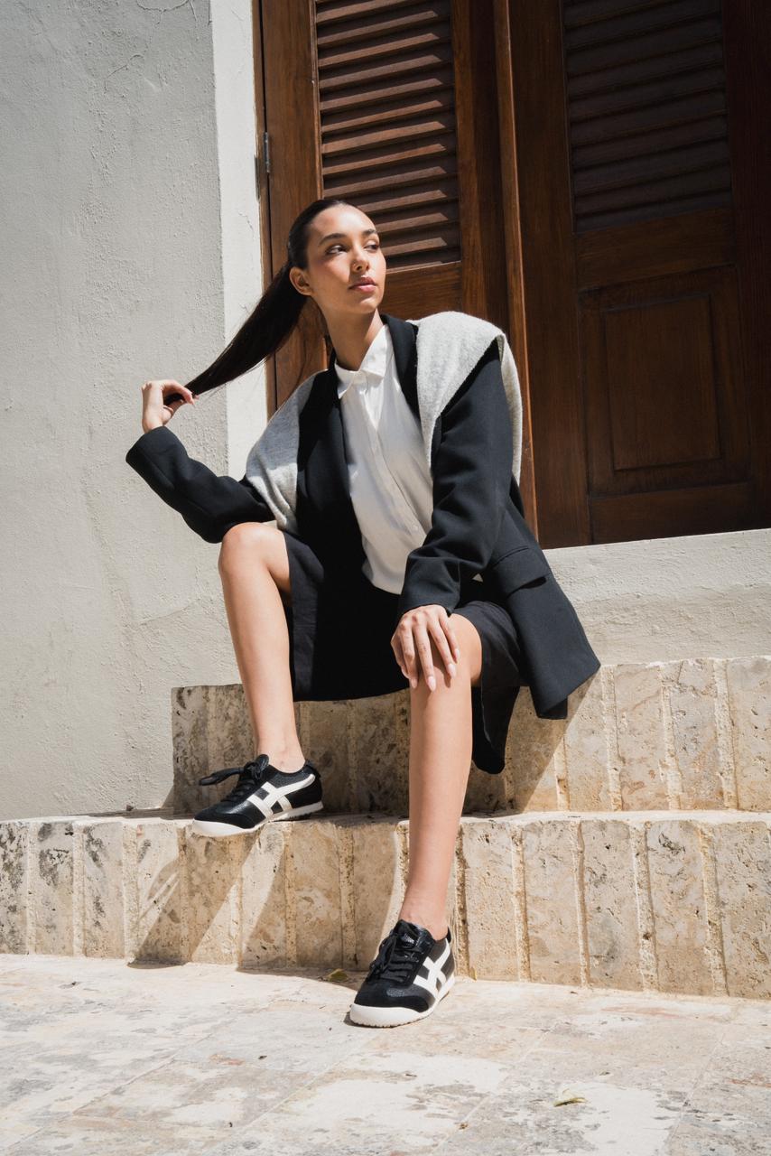 Club 007 Black modelo 1